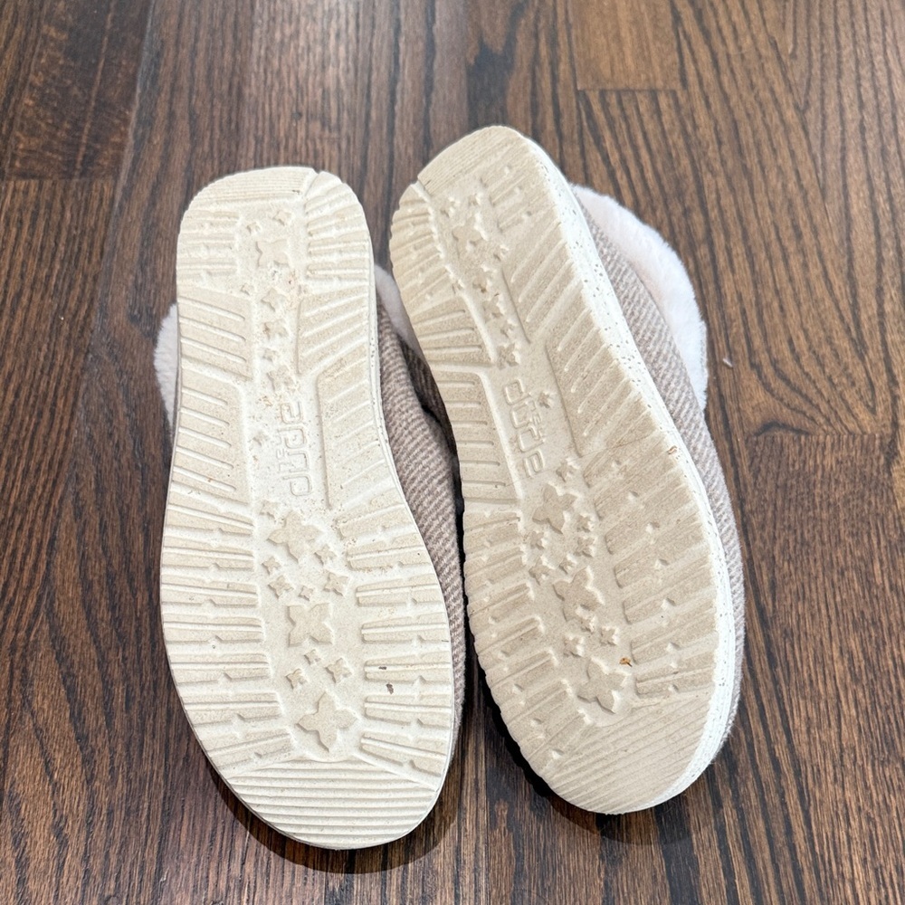 Hey Dude Britt Fur Lined Lace Up Booties Nut Women's Size 6 EU 37 - Picture 2 of 6